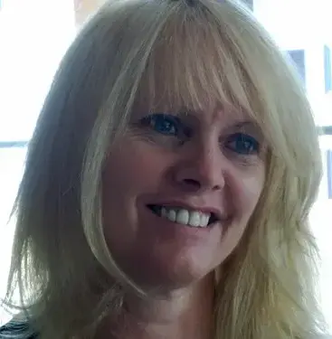 Mobile Haircut and Tint - Colour For Senior Women